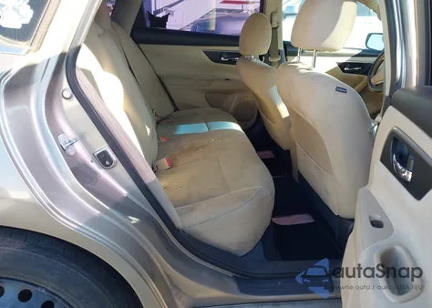 2015 Nissan Altima 2.5/2.5 S/2.5 Sl/2.5 Sv z USA, uszkodzony, nr VIN 1N4AL3AP2FC207124